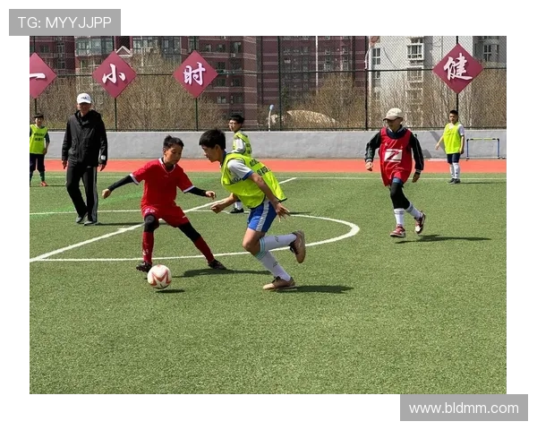 贝林厄姆父母用爱与坚持培育出两位闪耀足坛的天才儿子 贝林厄姆父母用爱与坚持培育出两位闪耀足坛的天才儿子