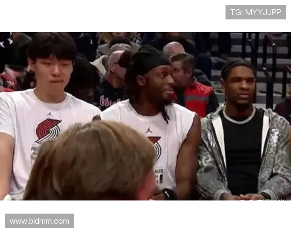 开拓者鏖战险胜掘金全场焦点在杨瀚森缺席表现缺失引发热议广泛关注