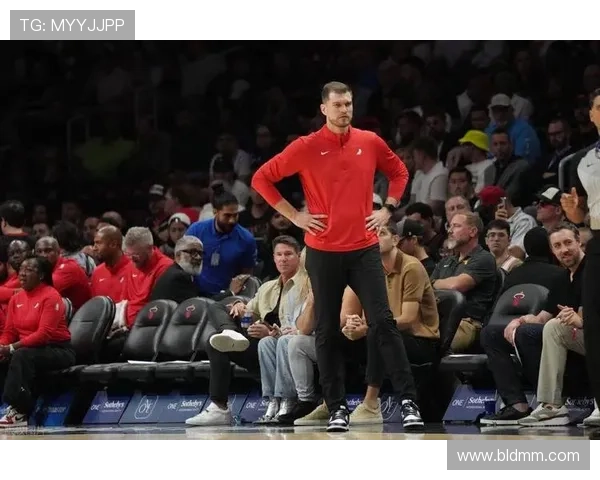 主帅丑闻后的新希望斯普利特接任或为开拓者带来转机 主帅丑闻后的新希望斯普利特接任或为开拓者带来转机